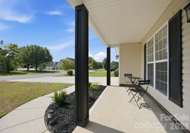 Photo 3 of Single family home for sale at 9709 Nannyberry Ln, Charlotte, NC 28273 | MLS# 4417442 | Listing updated on 2026-10-05