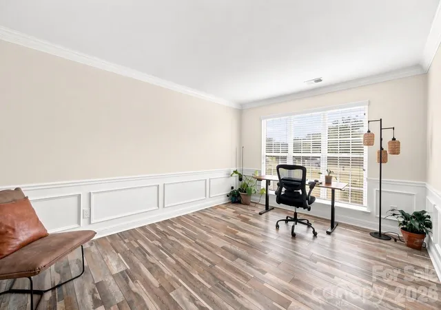 Photo 4 of Single family home for sale at 9709 Nannyberry Ln, Charlotte, NC 28273 | MLS# 4417442 | Listing updated on 2026-10-14