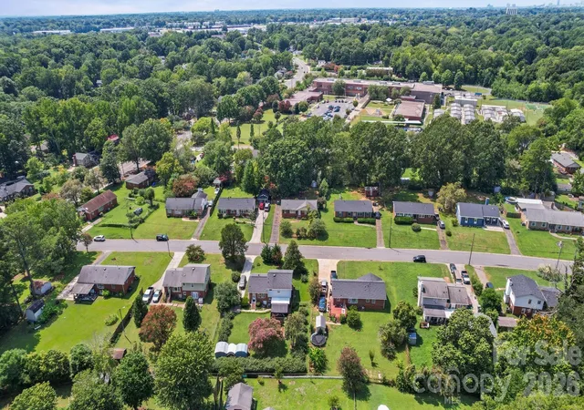 Photo 37 of Single family home for sale at 3029 Rosehill Dr, Charlotte, NC 28212 | MLS# 4417445 | Listing updated on 2026-08-29