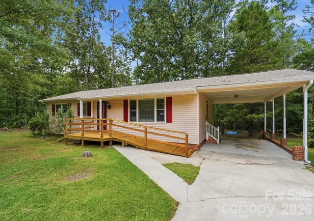 Photo 2 of Sale Pending at 897 Community Ln, Lancaster, SC 29720 | MLS# 4417450 | Listing updated on 2026-09-02