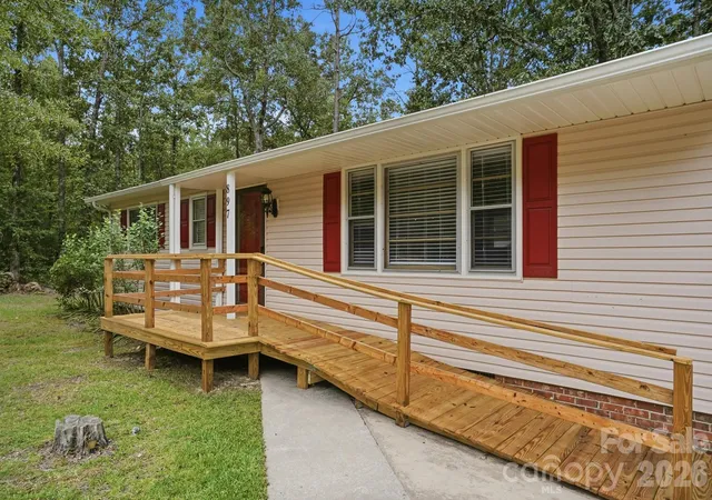 Photo 5 of Sale Pending at 897 Community Ln, Lancaster, SC 29720 | MLS# 4417450 | Listing updated on 2026-09-02