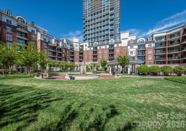 Photo 38 of Condo for sale at 300 W 5th St #318, Charlotte, NC 28202 | MLS# 4417454 | Listing updated on 2026-09-15