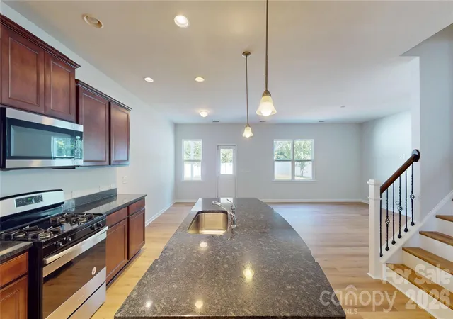 Photo 3 of Single family home for sale at 28 Pacolet Ln, Beaufort, SC 29906 | MLS# 4417458 | Listing updated on 2026-10-03