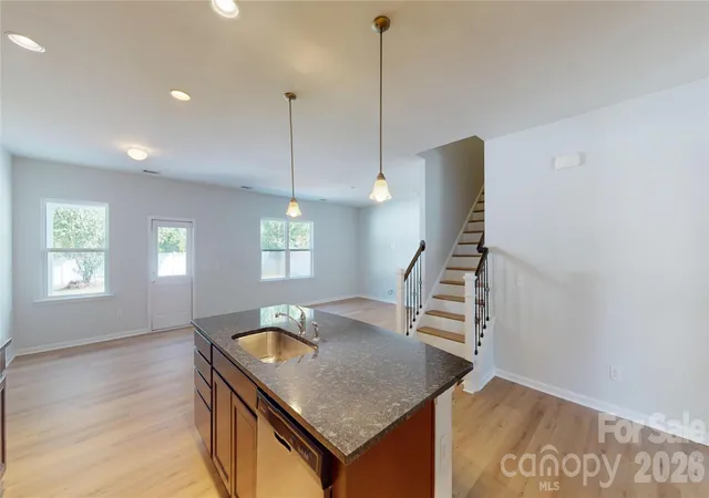 Photo 4 of Single family home for sale at 28 Pacolet Ln, Beaufort, SC 29906 | MLS# 4417458 | Listing updated on 2026-10-03