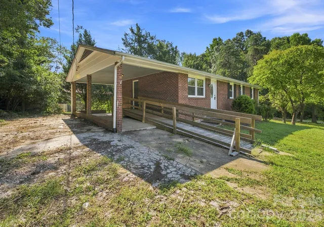 Photo 40 of Single family home for sale at 1021 S Caldwell Ave, Newton, NC 28658 | MLS# 4417463 | Listing updated on 2026-10-19