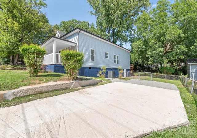 Photo 3 of Single family home for sale at 458 Allison St Nw, Concord, NC 28025 | MLS# 4417466 | Listing updated on 2026-10-08