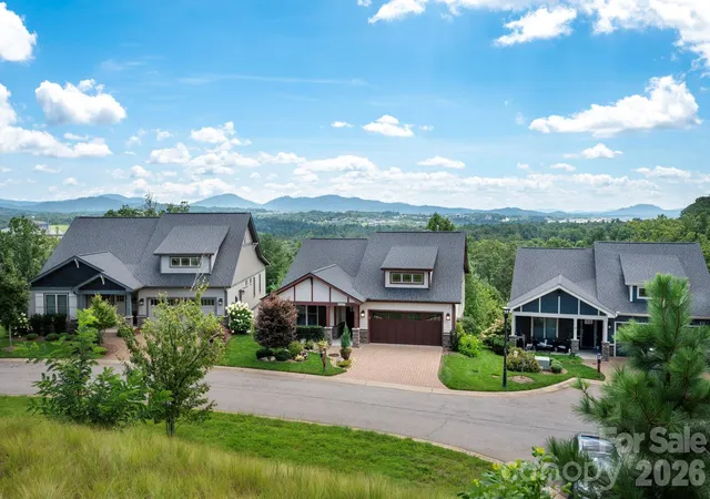 Photo 2 of Single family home for sale at 16 Britton Knoll Pass, Arden, NC 28704 | MLS# 4417470 | Listing updated on 2026-08-29