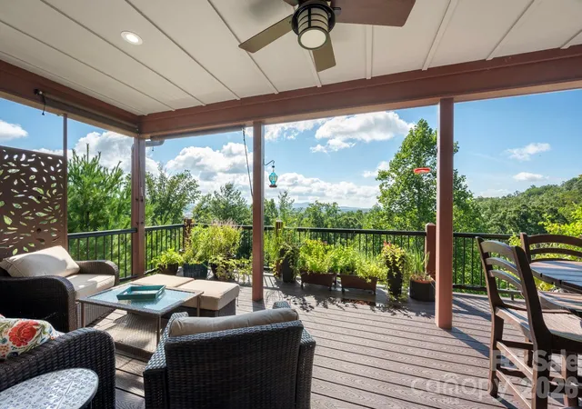 Photo 3 of Single family home for sale at 16 Britton Knoll Pass, Arden, NC 28704 | MLS# 4417470 | Listing updated on 2026-08-29