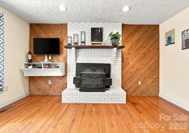 2nd image of 339 Indian Hills Loop, Waynesville, NC 28786 | MLS# 4417472