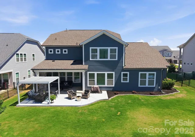 Photo 3 of Single family home for sale at 2419 Paddlers Cvs Dr, Clover, SC 29710 | MLS# 4417479 | Listing updated on 2026-10-09