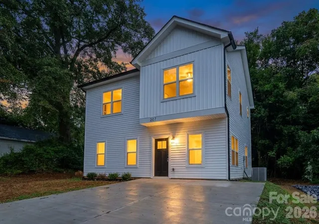 13th image of 207 E Elm St, Shelby, NC 28150 | MLS# 4417480