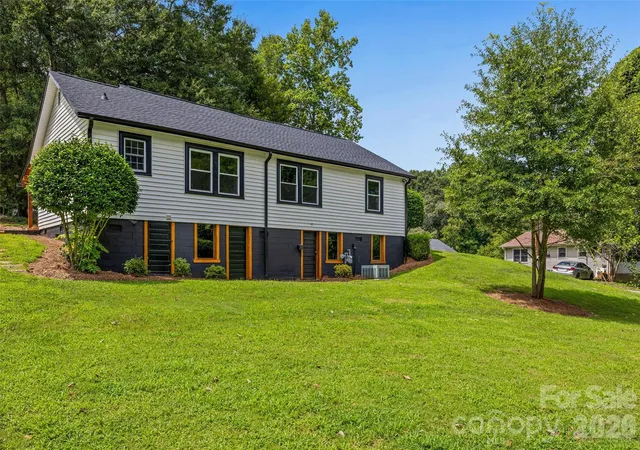 2nd image of 406 Green St, Lincolnton, NC 28092 | MLS# 4417483
