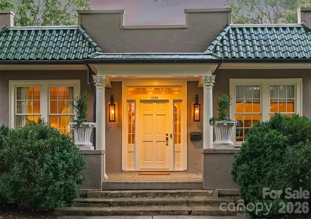 Photo 1 of Single family home for sale at 1820 Dilworth Rd E, Charlotte, NC 28203 | MLS# 4417489 | Listing updated on 2026-09-23