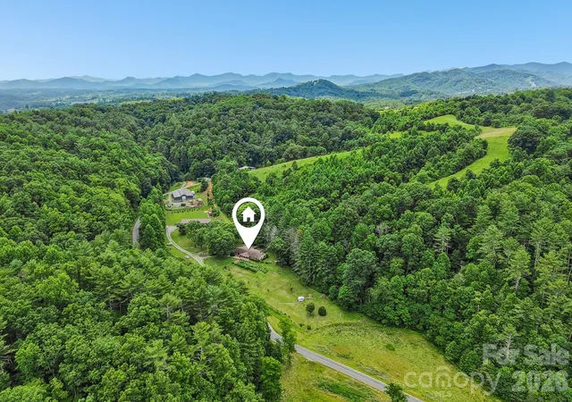 Photo 3 of Single family home for sale at 164 Pegg Rd, Marshall, NC 28753 | MLS# 4417491 | Listing updated on 2026-09-06