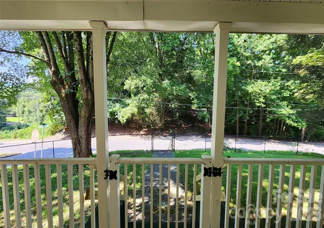 Photo 3 of Single family home for sale at 844 Connahetta St, Murphy, NC 28906 | MLS# 4417498 | Listing updated on 2026-09-22