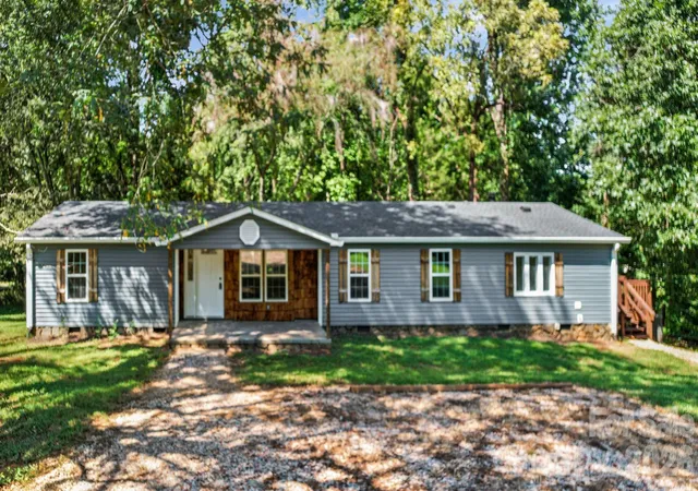 Photo 1 of Single family home for sale at 126 Pisgah Church Rd, Statesville, NC 28625 | MLS# 4417516 | Listing updated on 2026-08-27