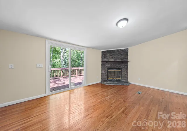Photo 4 of Single family home for sale at 126 Pisgah Church Rd, Statesville, NC 28625 | MLS# 4417516 | Listing updated on 2026-10-02