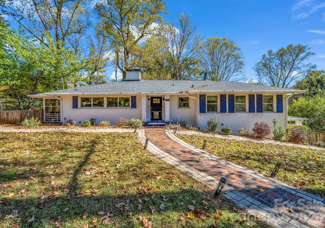 Single family home for sale at 2 Bevlyn Dr, Asheville, NC 28803 | MLS# 4417526