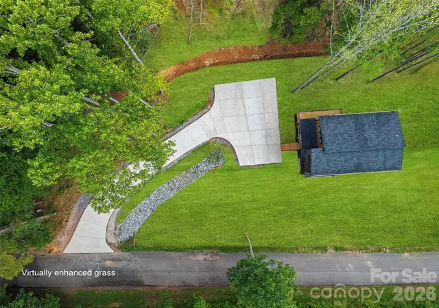 Photo 4 of Single family home for sale at 129 Quiet Woods Dr, Leicester, NC 28748 | MLS# 4417531 | Listing updated on 2026-10-20