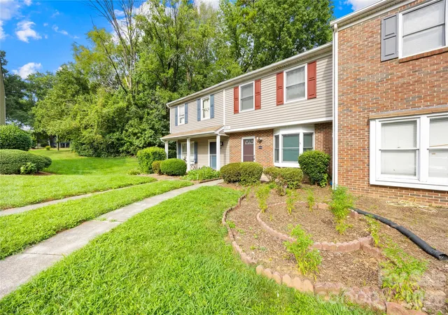 Photo 1 of Townhouse for sale at 8426 Rust Wood Pl, Charlotte, NC 28227 | MLS# 4417533 | Listing updated on 2026-09-21