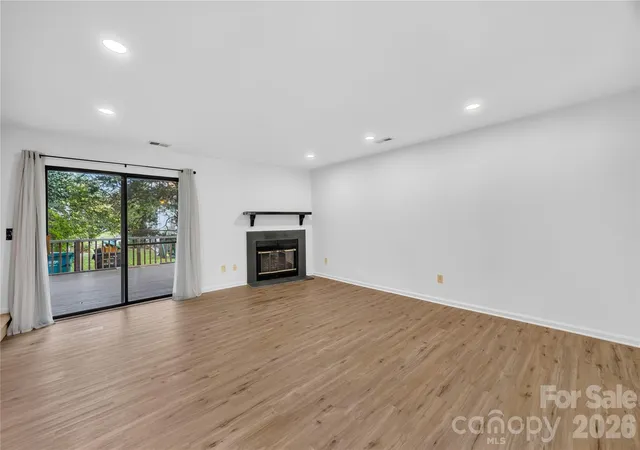Photo 3 of Townhouse for sale at 8426 Rust Wood Pl, Charlotte, NC 28227 | MLS# 4417533 | Listing updated on 2026-09-21
