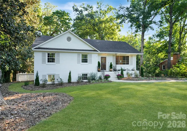 Photo 1 of Single family home for sale at 7527 Gayle Ave, Charlotte, NC 28212 | MLS# 4417540 | Listing updated on 2026-10-08