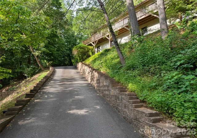 Photo 1 of Single family home for sale at 63 Independence Blvd, Asheville, NC 28805 | MLS# 4417559 | Listing updated on 2026-10-09