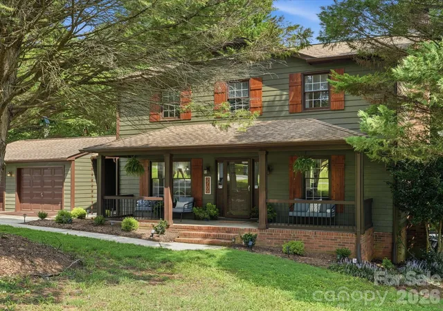 Photo 1 of Sale Pending at 2709 Stockwood Dr, Gastonia, NC 28056 | MLS# 4417564 | Listing updated on 2026-10-02