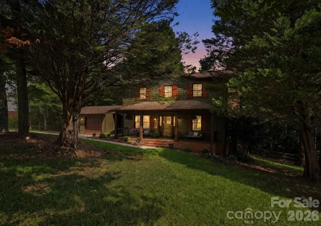 Photo 2 of Sale Pending at 2709 Stockwood Dr, Gastonia, NC 28056 | MLS# 4417564 | Listing updated on 2026-10-02