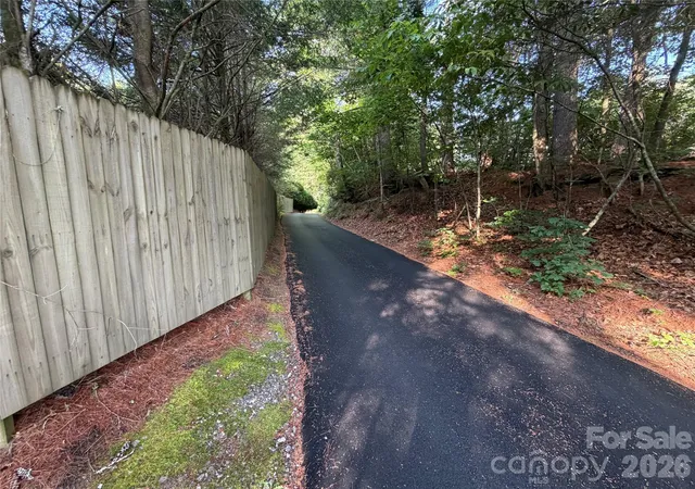 Photo 5 of Single family home for sale at 29 Crystal Springs Trl, Cashiers, NC 28717 | MLS# 4417576 | Listing updated on 2026-08-25