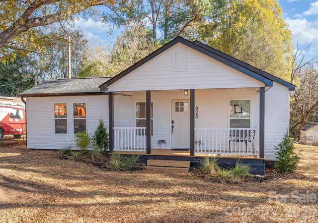 1st image of 925 Dunlap Roddey Rd, Rock Hill, SC 29730 | MLS# 4417580