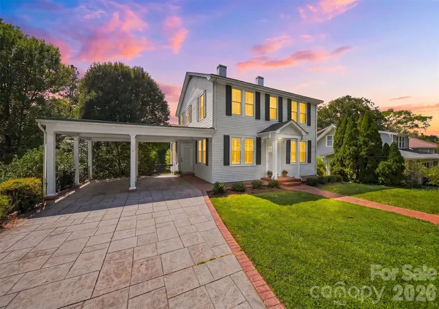 1st image of 433 N Cedar St, Lincolnton, NC 28092 | MLS# 4417583