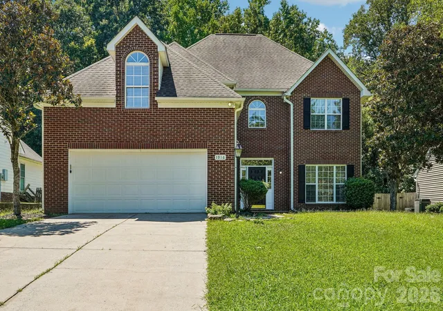 Photo 1 of Single family home for sale at 1916 Wilrose Pl, Matthews, NC 28105 | MLS# 4417599 | Listing updated on 2026-10-12
