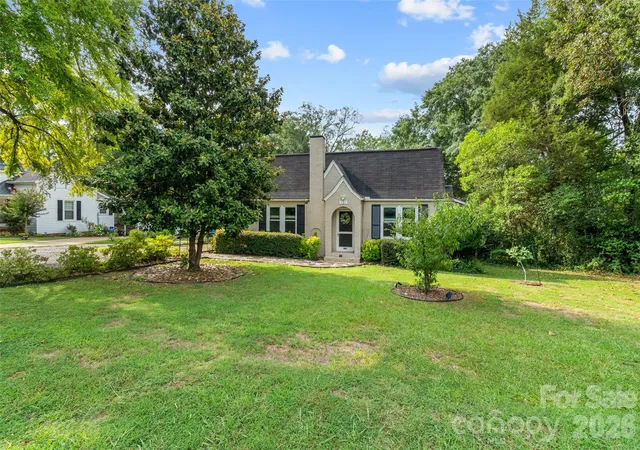 Photo 2 of Single family home for sale at 131 Spratt St, Fort Mill, SC 29715 | MLS# 4417608 | Listing updated on 2026-08-29