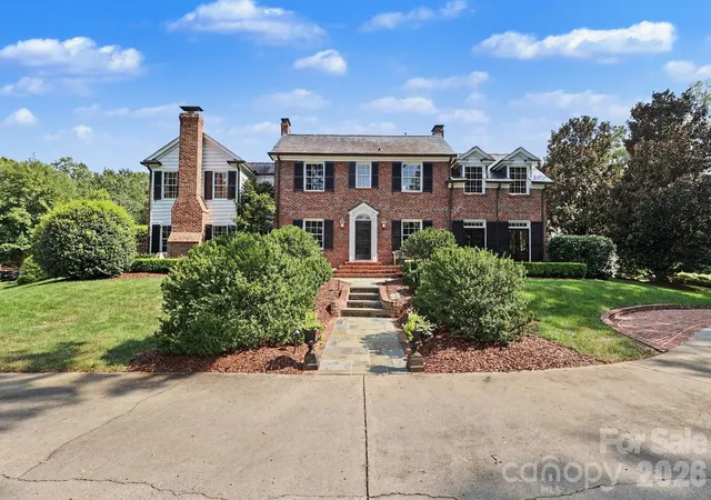 Photo 1 of Mansion for sale at 1401 Queens Rd W, Charlotte, NC 28207 | MLS# 4417618 | Listing updated on 2026-09-22