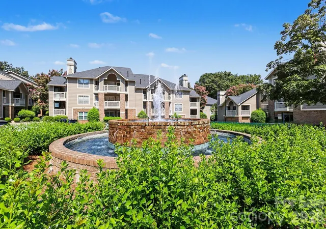 Condo for sale at 5009 Sharon Rd #I, Charlotte, NC 28210 | MLS# 4417626
