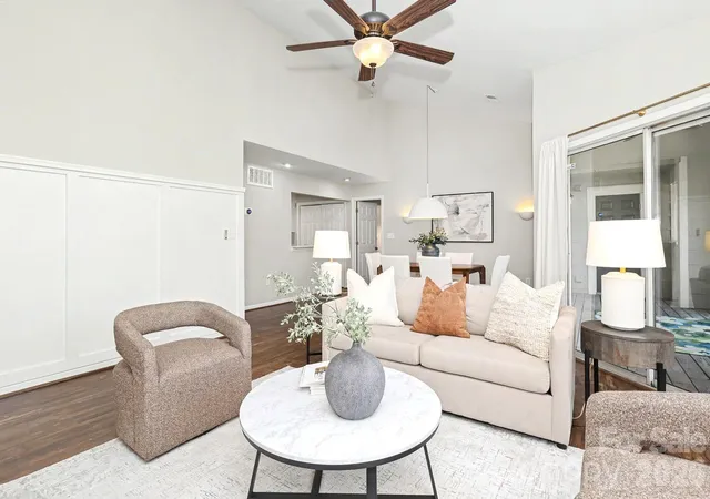 Photo 4 of Condo for sale at 5009 Sharon Rd #I, Charlotte, NC 28210 | MLS# 4417626 | Listing updated on 2026-09-01