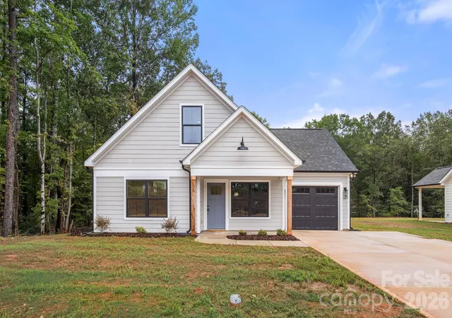 Photo 2 of Single family home for sale at 125 Mccorkle St, York, SC 29745 | MLS# 4417631 | Listing updated on 2026-10-08