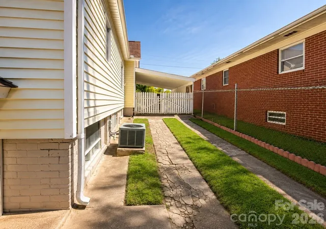 17th image of 227 W 12th St, Salisbury, NC 28144 | MLS# 4417641