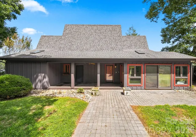 Photo 48 of Single family home for sale at 6580 Central Dr, Conover, NC 28613 | MLS# 4417674 | Listing updated on 2026-08-31