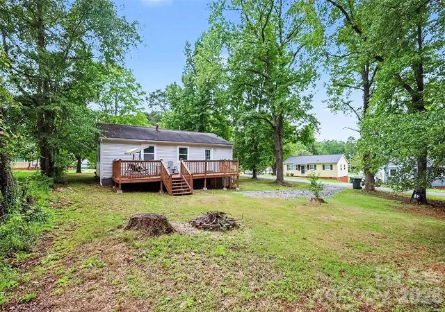 2nd image of 802 Stowe Dr, Lowell, NC 28098 | MLS# 4417684