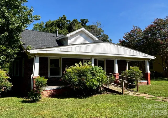 1st image of 1612 N Main St, Salisbury, NC 28144 | MLS# 4417703