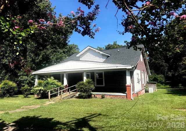 2nd image of 1612 N Main St, Salisbury, NC 28144 | MLS# 4417703