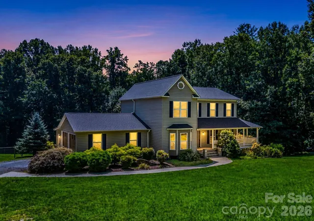 Photo 1 of Single family home for sale at 69 Ivy Ln, Fletcher, NC 28732 | MLS# 4417704 | Listing updated on 2026-09-23
