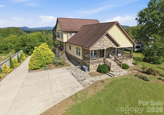 Photo 1 of Single family home for sale at 1037 S Main St, Mars Hill, NC 28754 | MLS# 4417706 | Listing updated on 2026-09-18