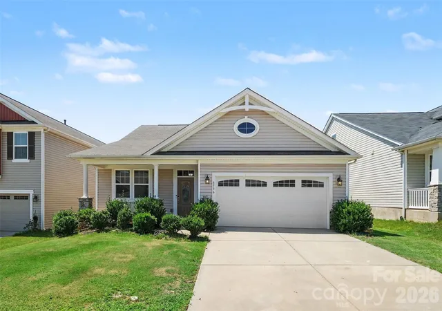 Photo 1 of Single family home for sale at 6536 Georgia Oak Rd, Charlotte, NC 28269 | MLS# 4417712 | Listing updated on 2026-09-07