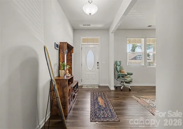Photo 3 of Single family home for sale at 6536 Georgia Oak Rd, Charlotte, NC 28269 | MLS# 4417712 | Listing updated on 2026-09-07