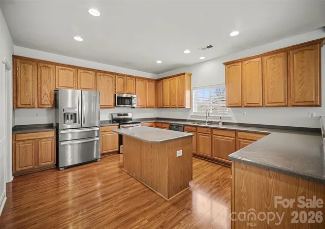 Photo 3 of Single family home for sale at 10033 Markus Dr, Mint Hill, NC 28227 | MLS# 4417733 | Listing updated on 2026-10-22