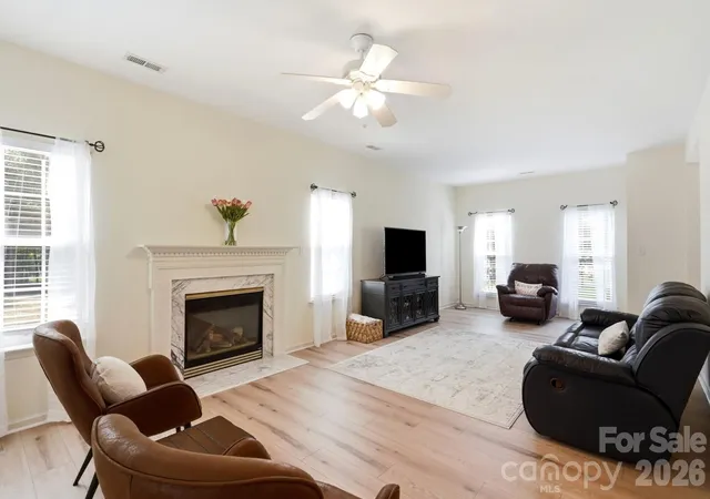 Photo 3 of Single family home for sale at 7202 Red Bush Ct, Indian Trail, NC 28079 | MLS# 4417743 | Listing updated on 2026-10-20