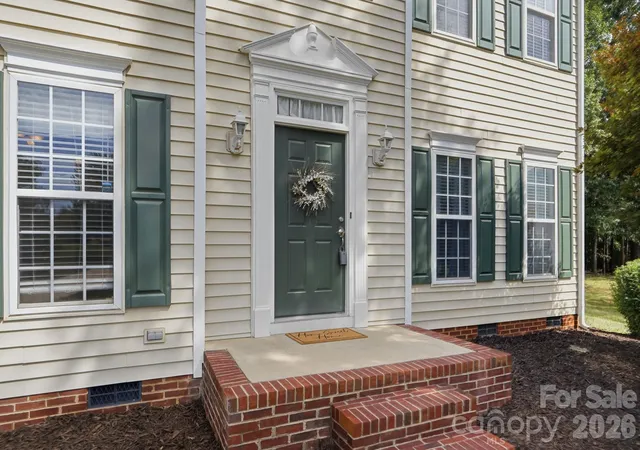 Photo 3 of Single family home for sale at 7202 Red Bush Ct, Indian Trail, NC 28079 | MLS# 4417743 | Listing updated on 2026-10-09